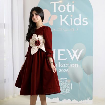 صورة فستان بناتي مخمل عنابي بفيونكة كبيرة | فستان شتوي فاخر - 1104